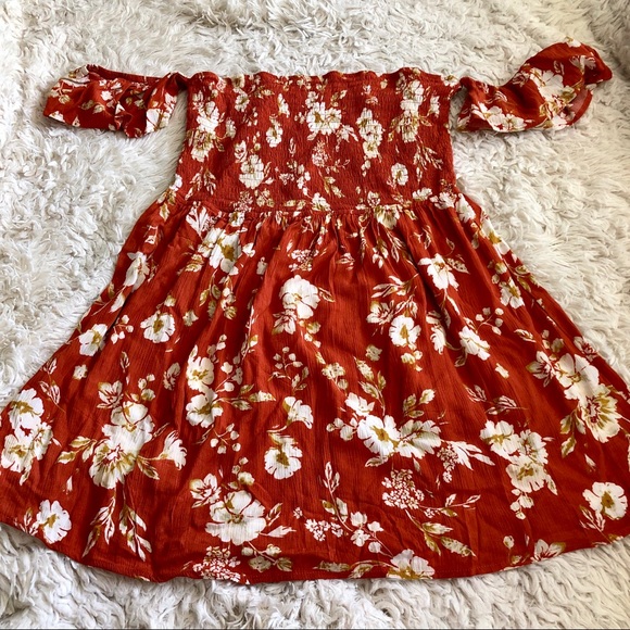 Xhilaration Dresses & Skirts - NWOT Off the Shoulder Floral Dress